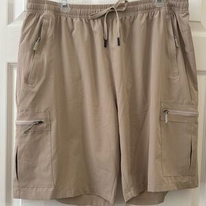 Hugut Women’s Tan Cargo Hiking Shorts XXL